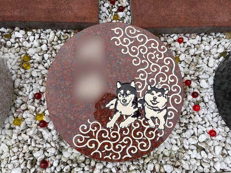 メモリアルストーン
