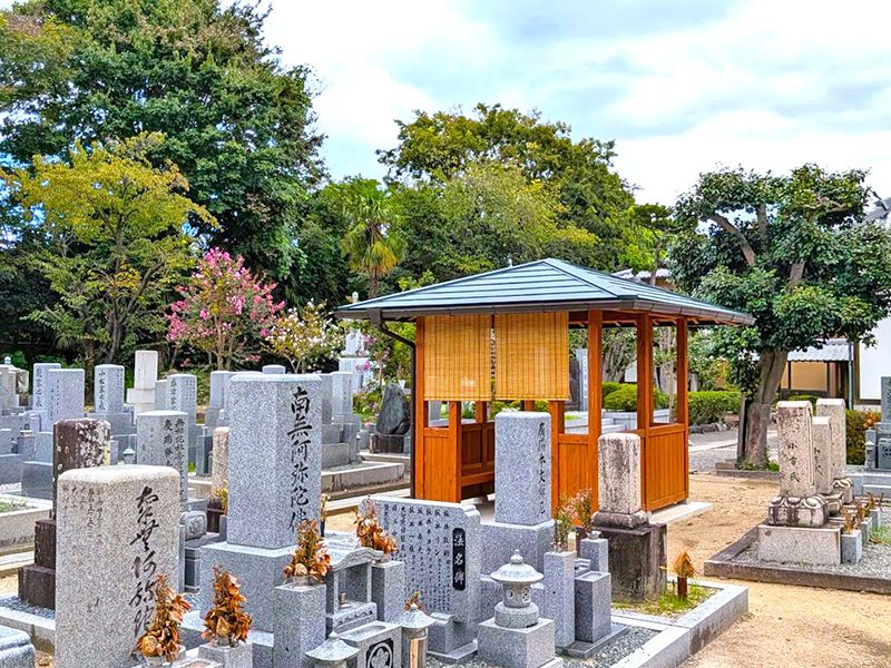 境内墓地