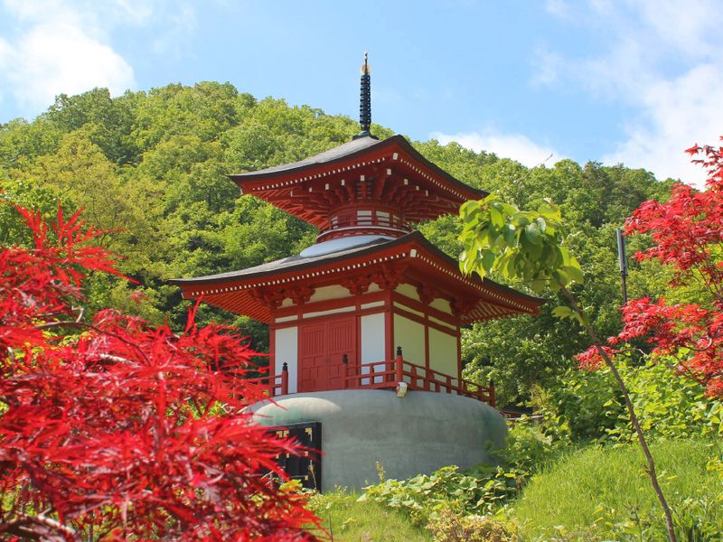 永代供養塔「多宝塔」