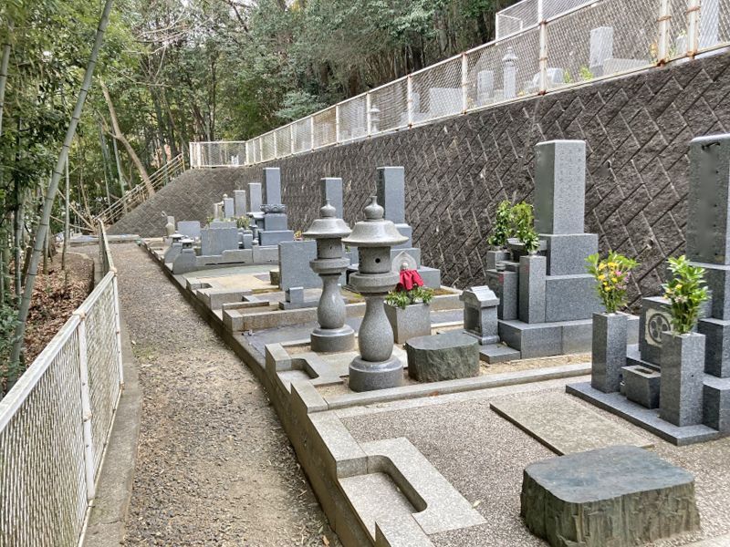 大辻霊園