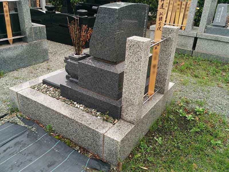 安立寺　区画は広々