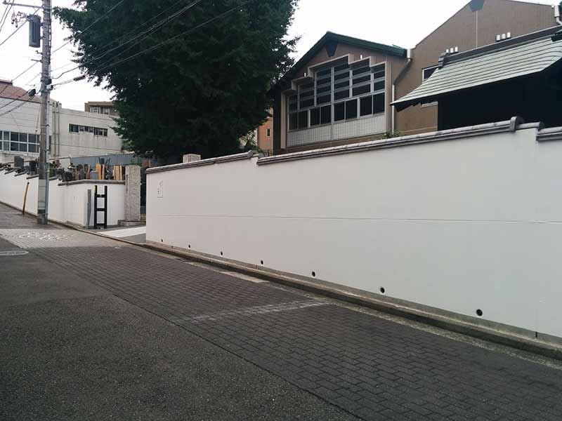 宗興寺　公道からみた外観