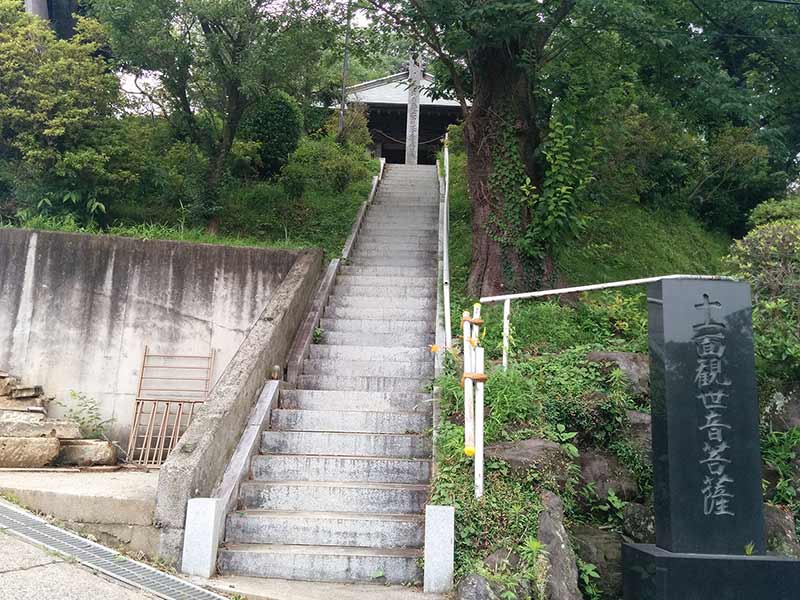 慈眼寺保土ヶ谷別院雀集殿