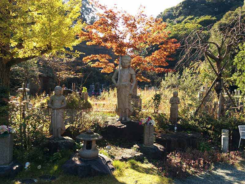 飯盛山仁王院 鎖大師青蓮寺　境内風景