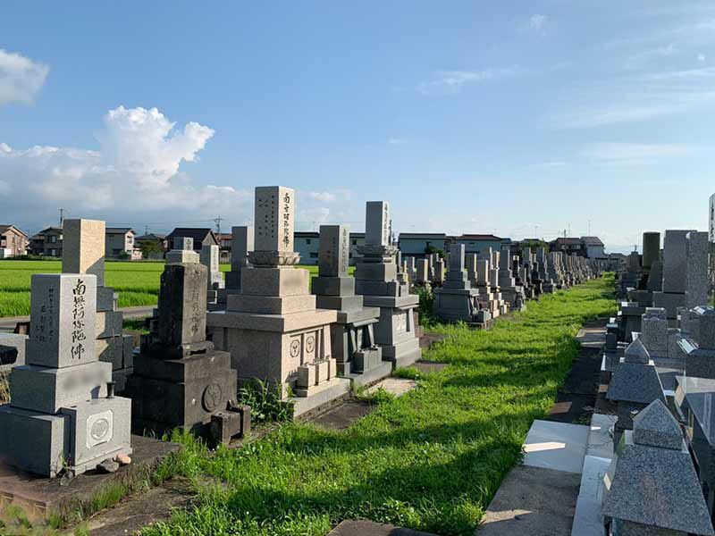 高岡市営 戸出墓地