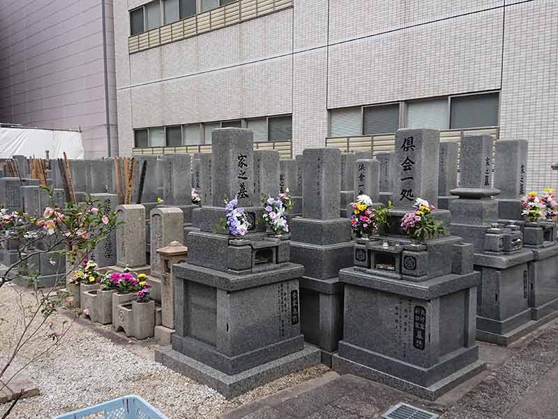 長久寺墓地
