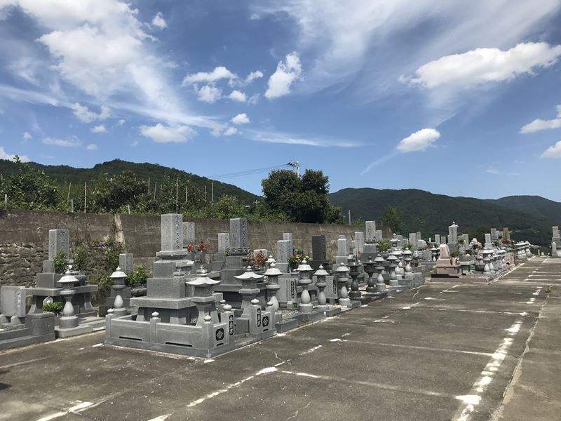 阿波市営 北正広墓地