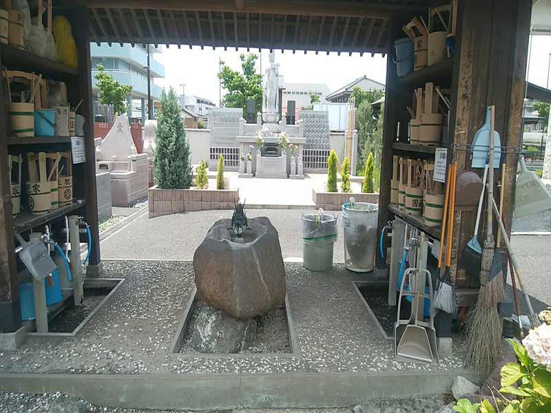 円通寺 とねり聖地　自由に使える参拝道具と水汲み場