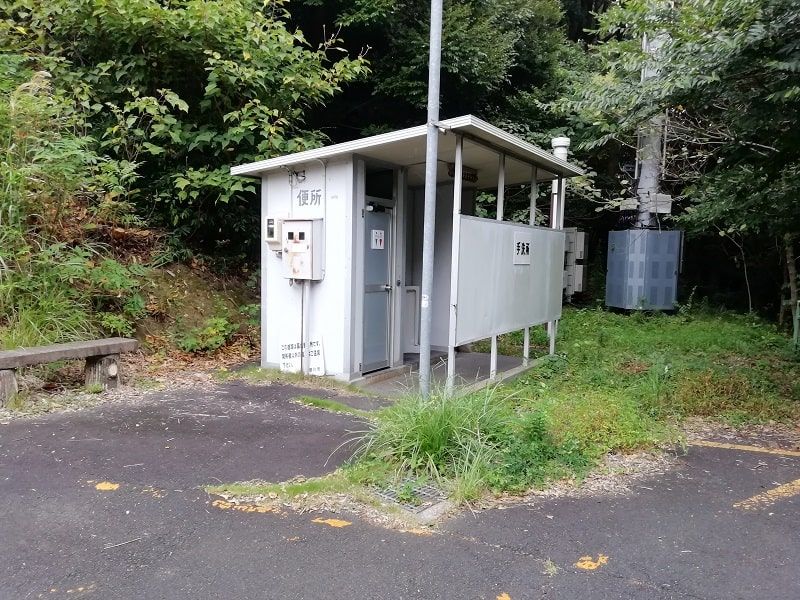 御油霊園のトイレ