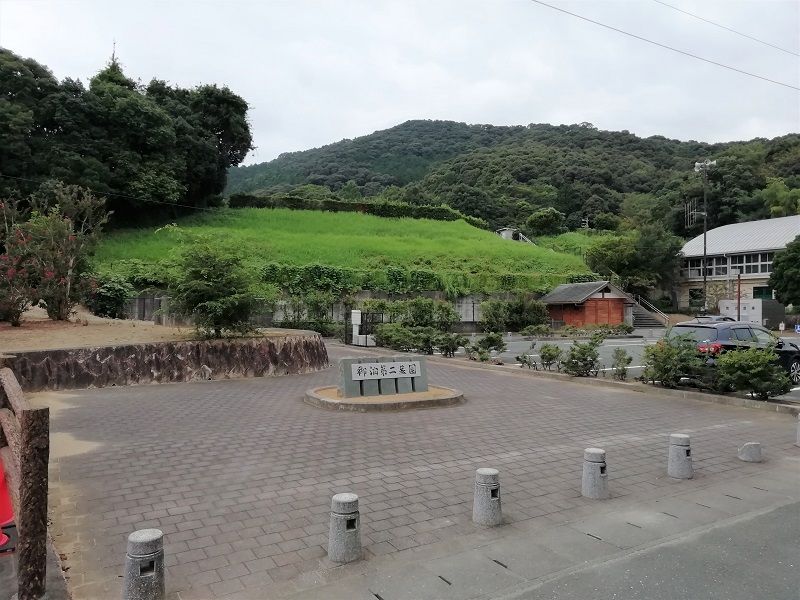 御油第二墓園の入り口