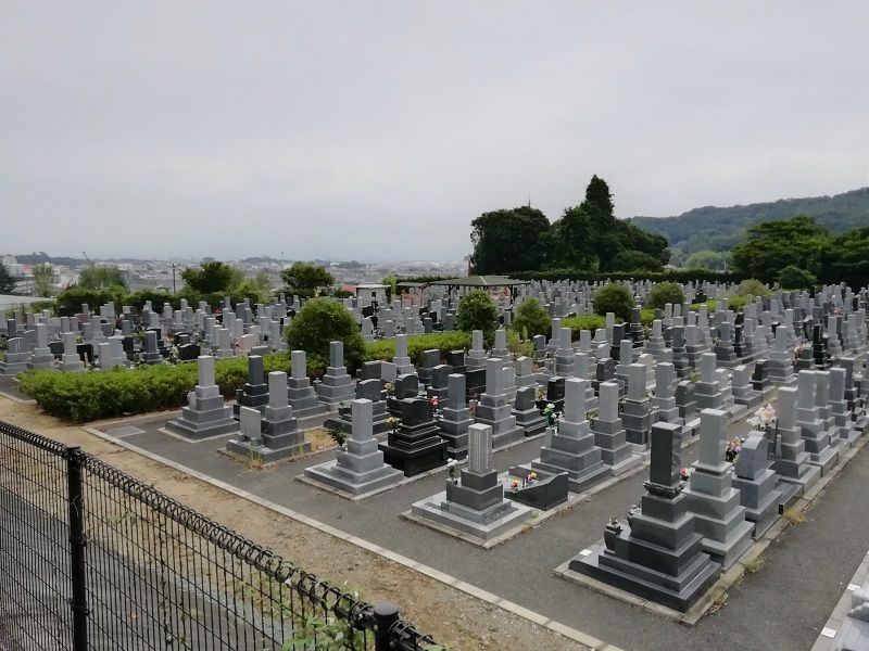 御油第二墓園の左側からみた風景