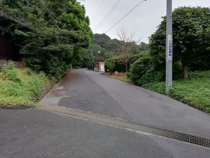 御油第二墓園の裏通り