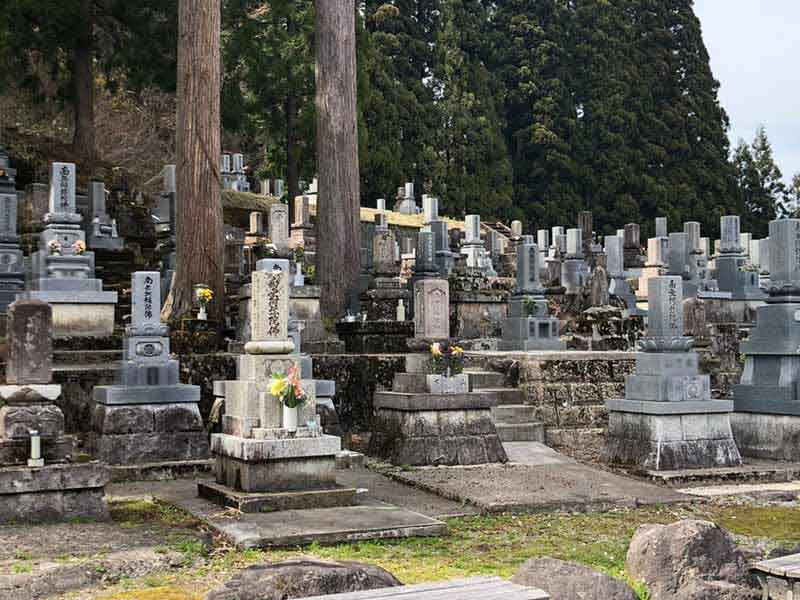 白山市営 白峰墓地公苑