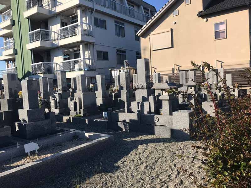 大鹿墓地