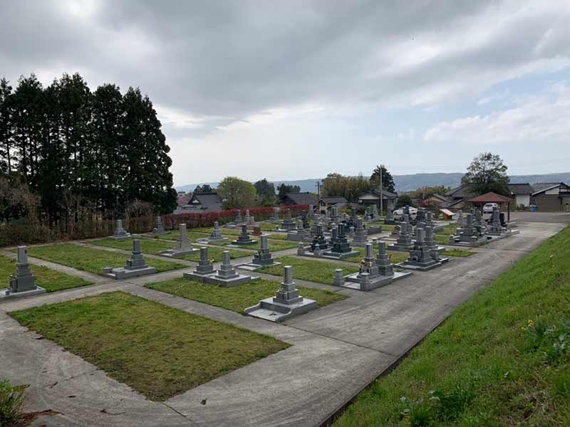 中能登町営 墓地公苑にのみや