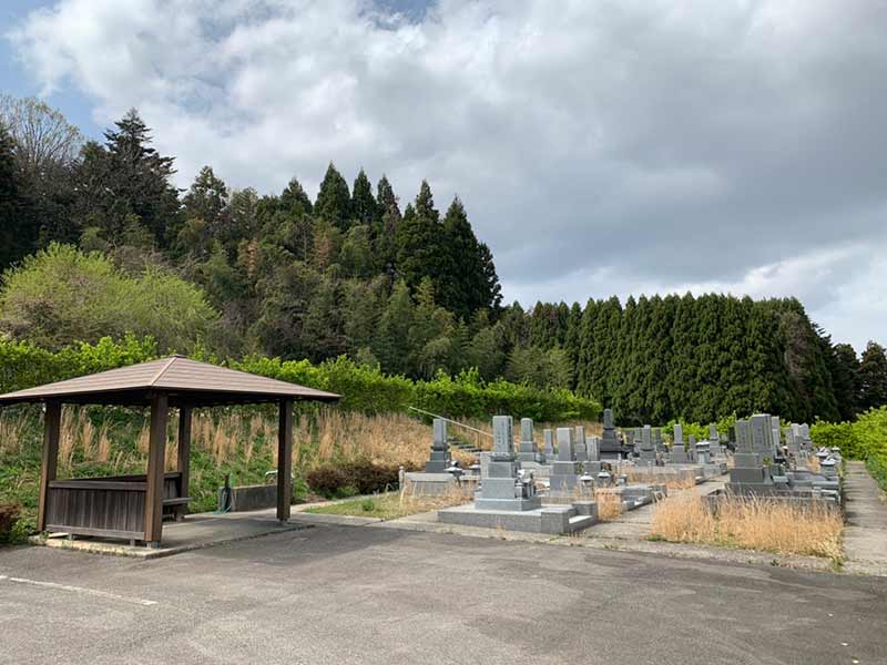 中能登町営 墓地公苑とりや