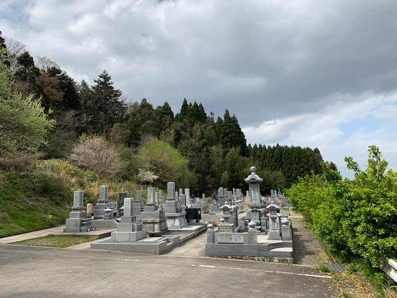 中能登町営 墓地公苑とりや