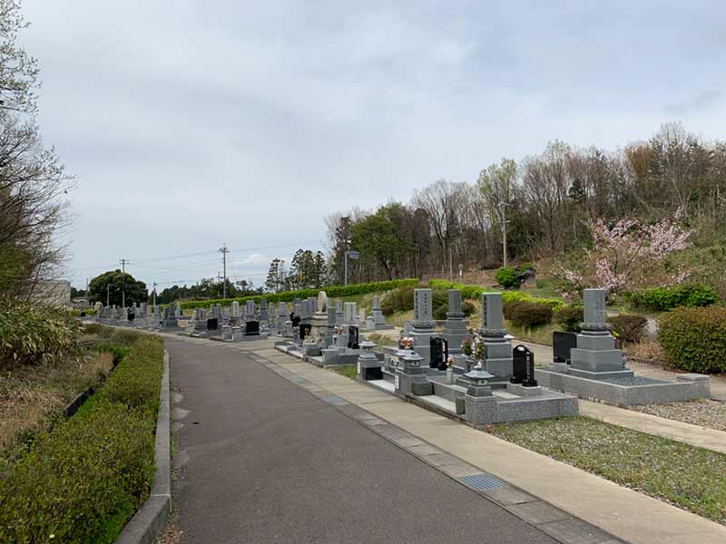 かほく市営 高松墓園
