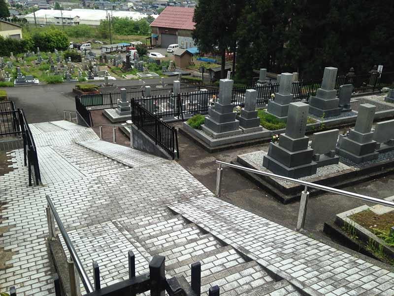 越前市営 佐山鹿ノ楽墓園