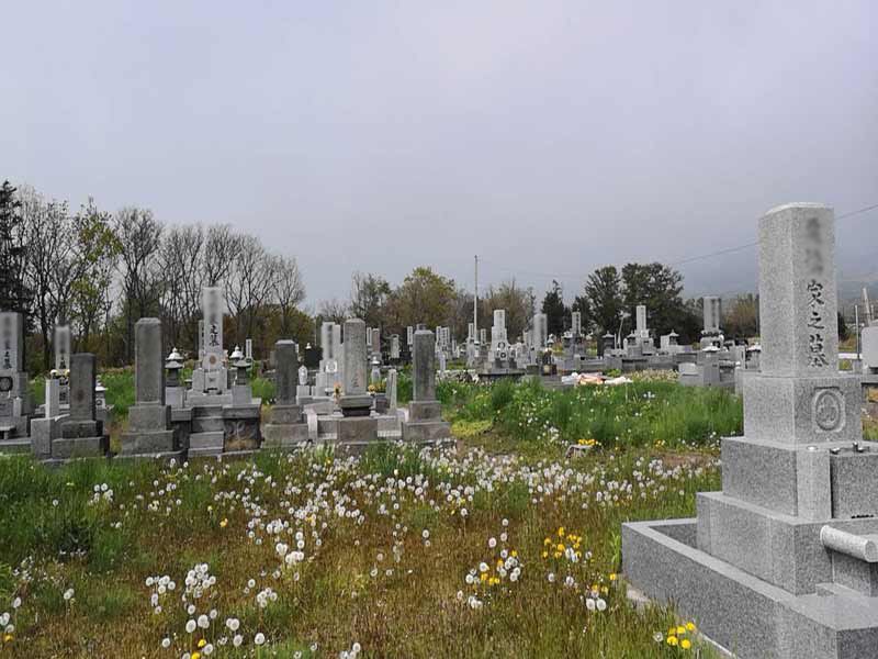 伊達市稀府墓地