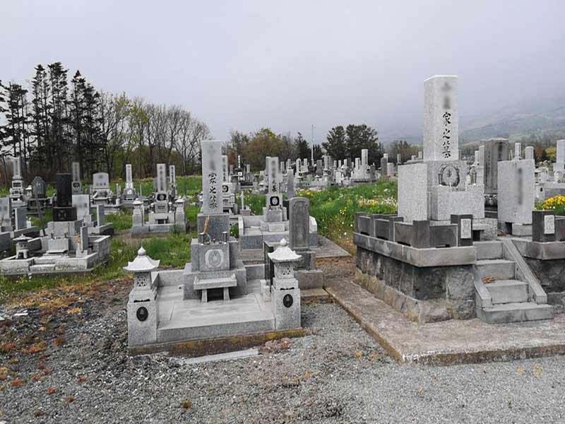 伊達市稀府墓地