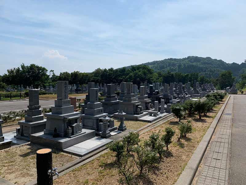 氷見市営 東原墓地公園