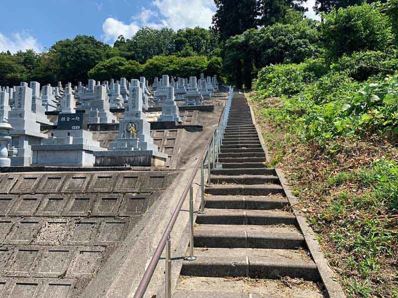 砺波市営 青山霊苑