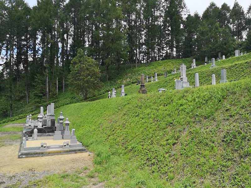 厚真町営　厚真中央霊園