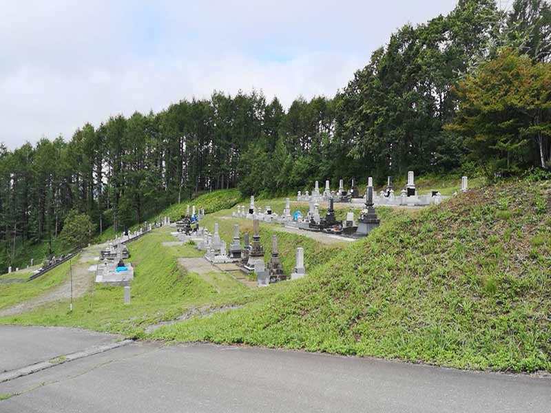 厚真町営　厚真中央霊園