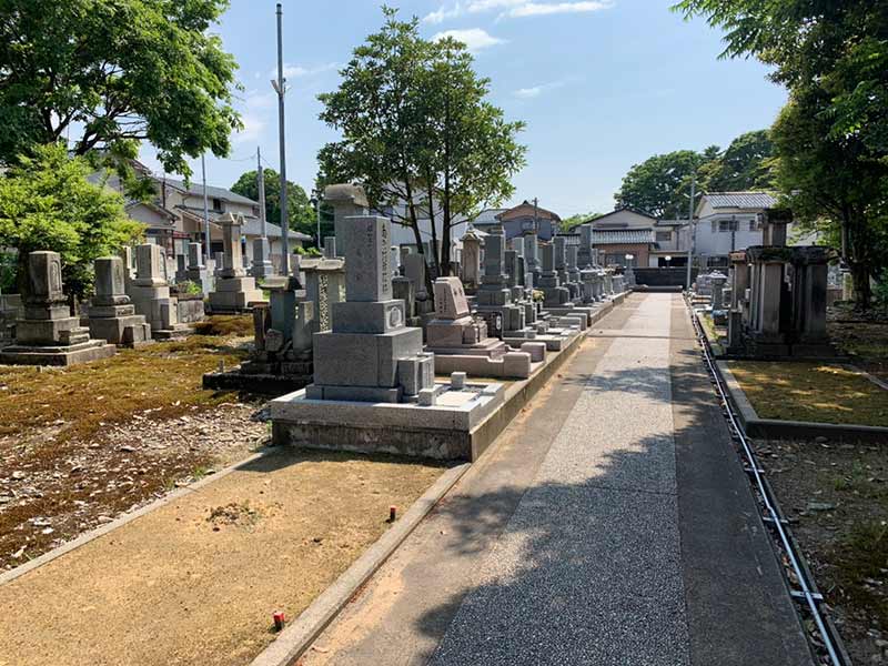 浄安寺墓地