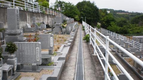寿光園の園内通路の様子