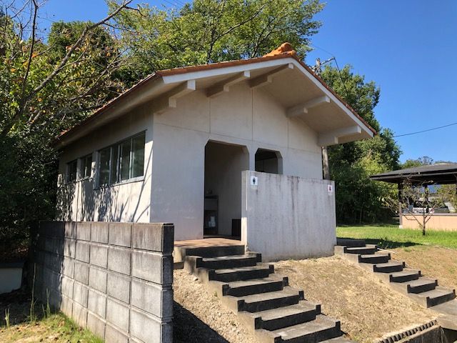 五色園墓地のお手洗い