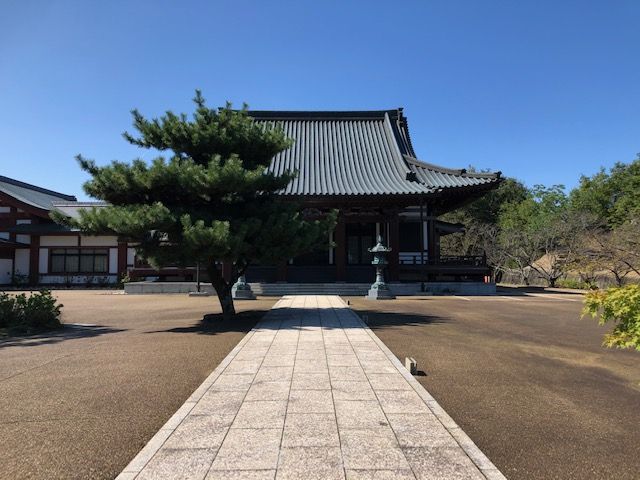 五色園墓地の本堂（五色山大安寺）