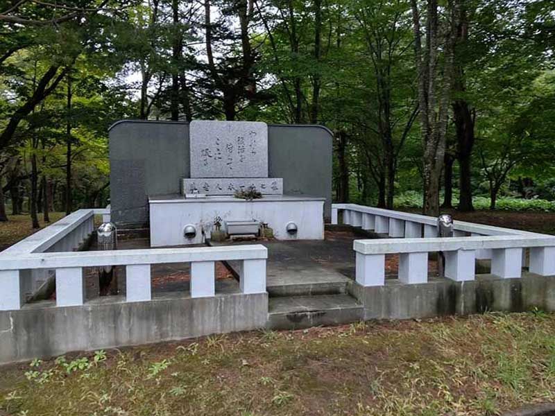 青森市月見野霊園