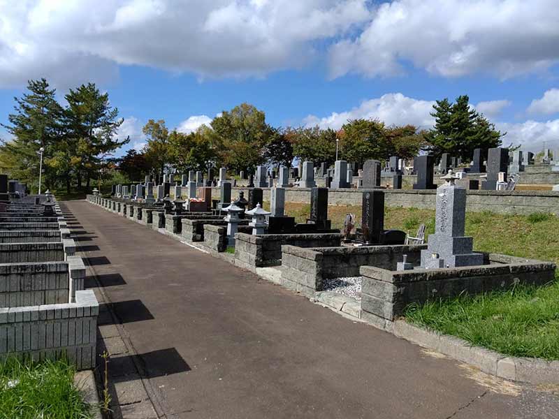 青森市浪岡墓園