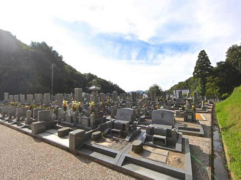 安住院みかい霊園