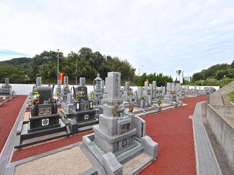 オアシス墓苑 大門