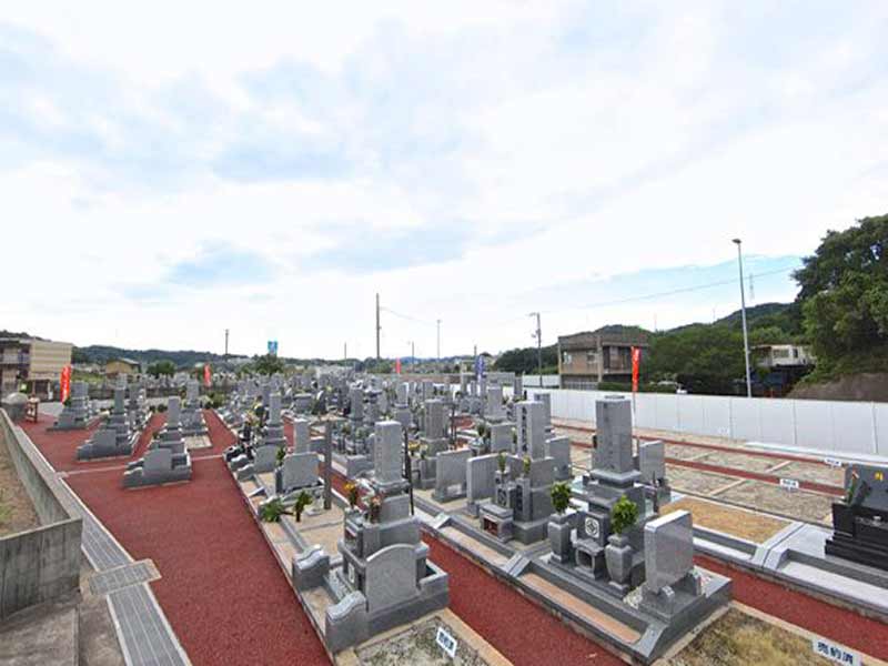 オアシス墓苑 大門