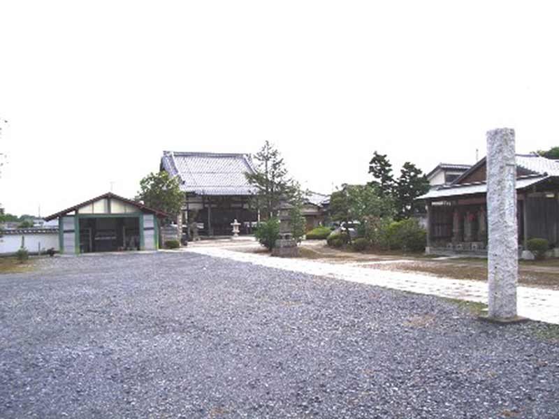 長光寺　広々とした敷地