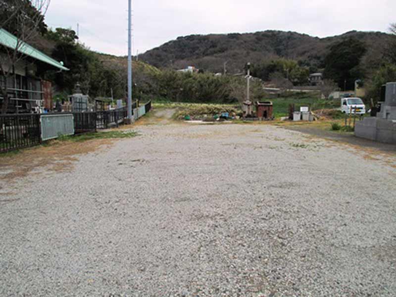 法道寺墓苑　駐車スペース