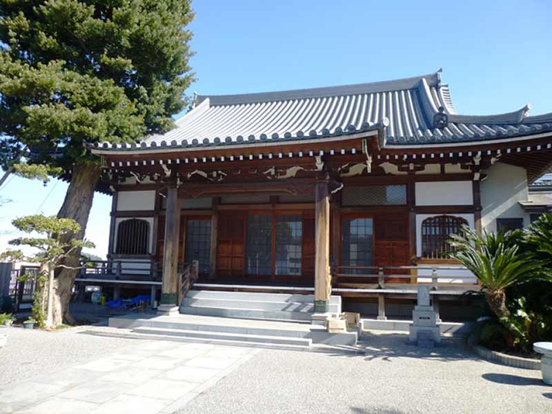 正光寺 清潔感がある本堂