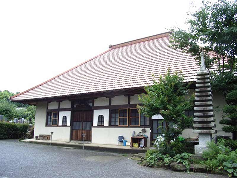 棟岩院　重厚感がある本堂