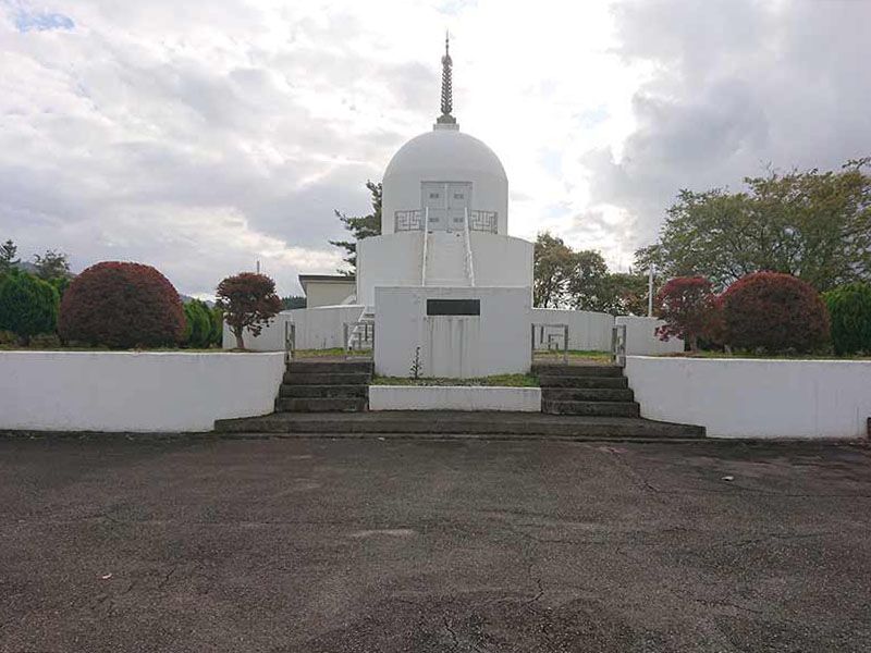 東山墓地公園
