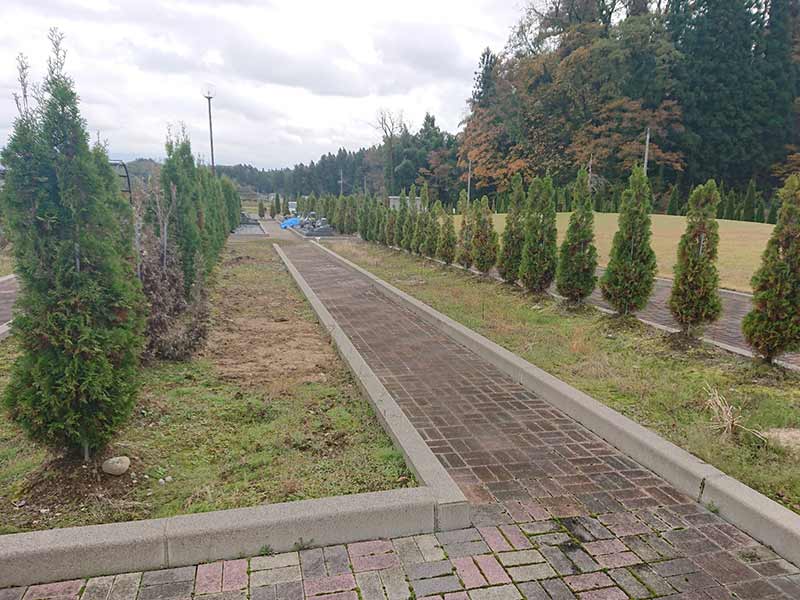 フジパーク霊園 見附　緑あふれるパーク内