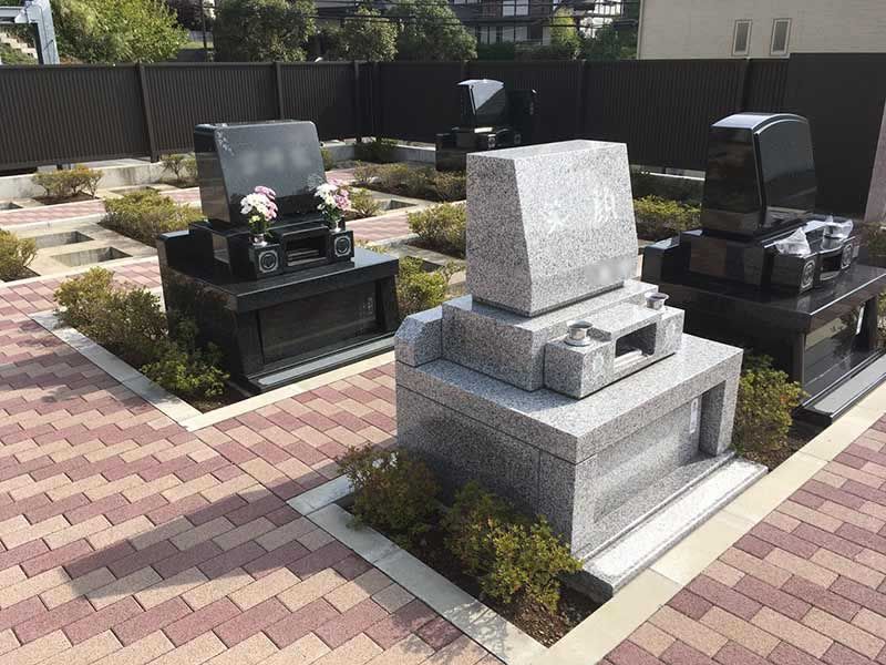 二宮霊園 ひかりの丘　広々とした墓域