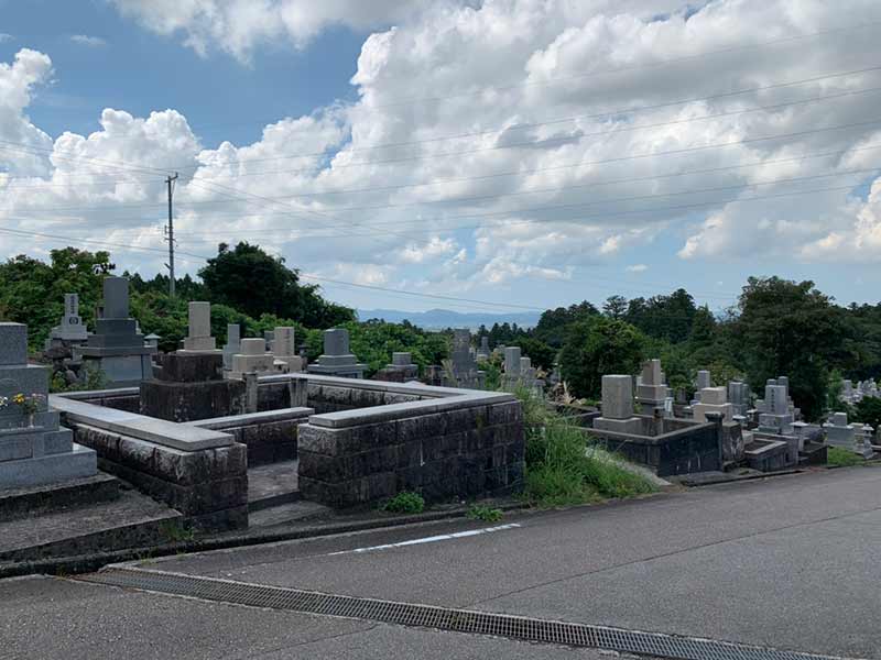 南砺市営 井波墓地