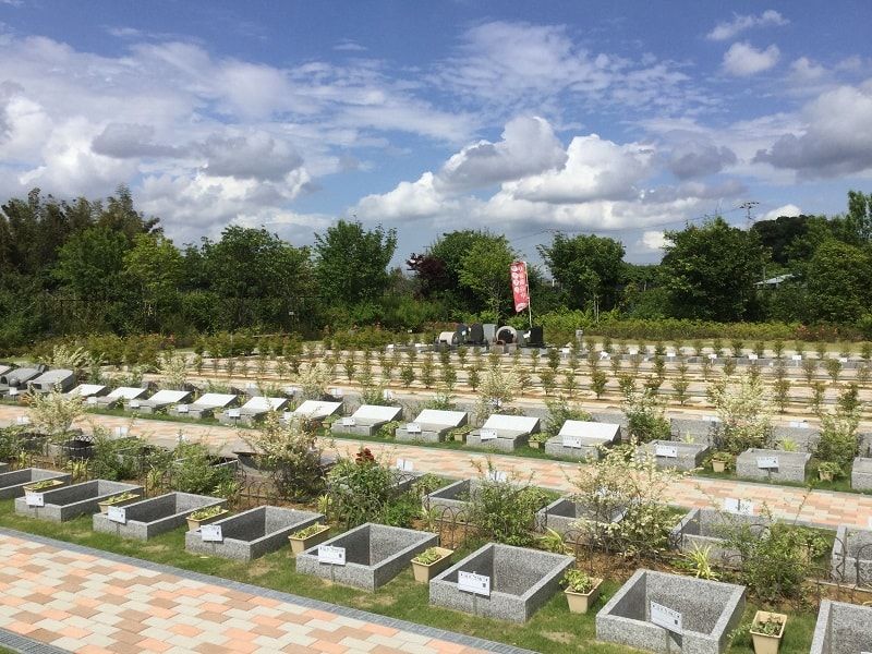 森のお墓 弥生の里・自然聖園の広大な区画