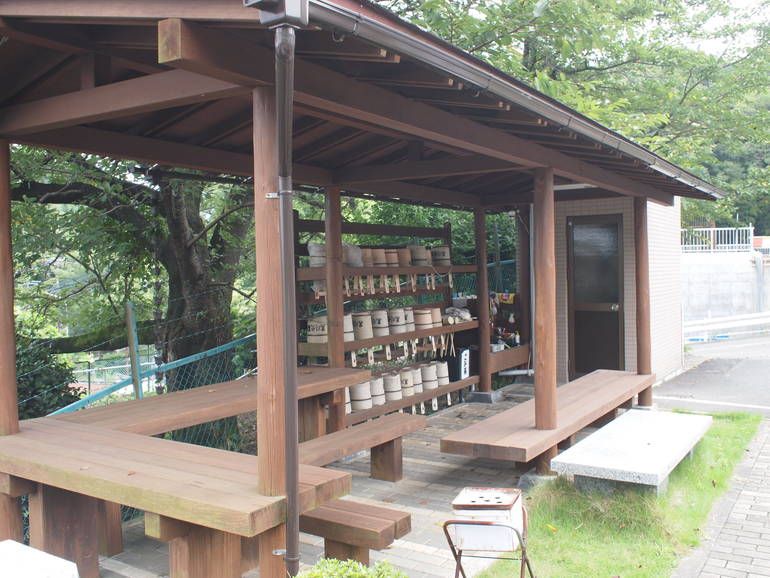 黒川光墓苑　参拝道具完備の水汲み場