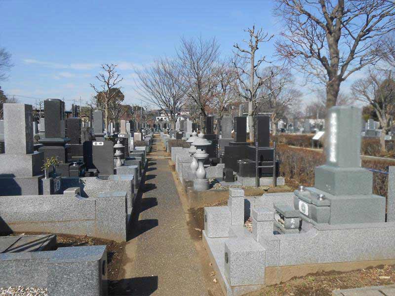 さいたま市営 青山苑墓地　和型墓石