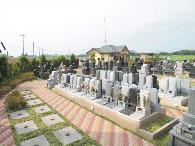 開放的な霊園内